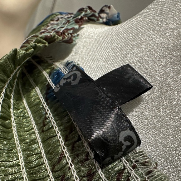 Mandee Multi color Print Sheer Top Size M - Picture 7 of 8